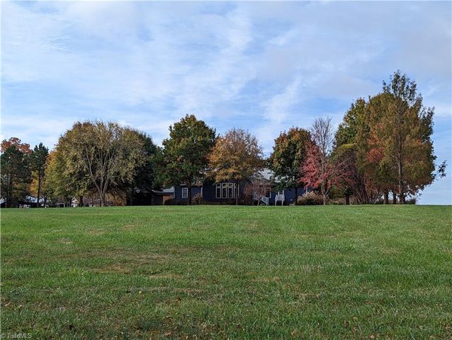 596 Greenbrier Farm Trail, Siler City, NC 27344