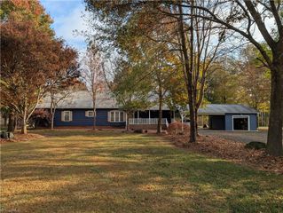 596 Greenbrier Farm Trail, Siler City, NC 27344