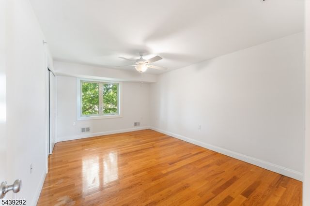 307 E Elizabeth Ave 5, Linden City, NJ 07036