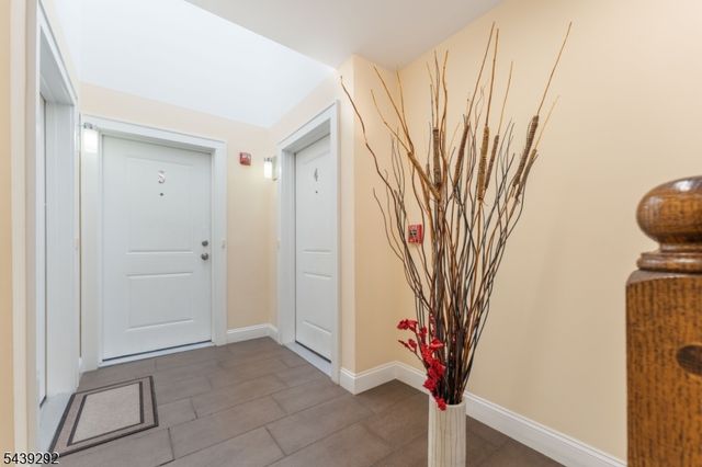 307 E Elizabeth Ave 5, Linden City, NJ 07036