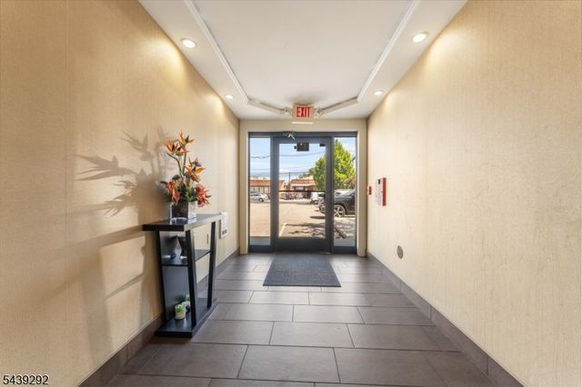 307 E Elizabeth Ave 5, Linden City, NJ 07036