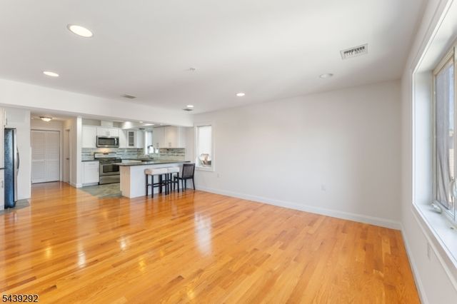 307 E Elizabeth Ave 5, Linden City, NJ 07036