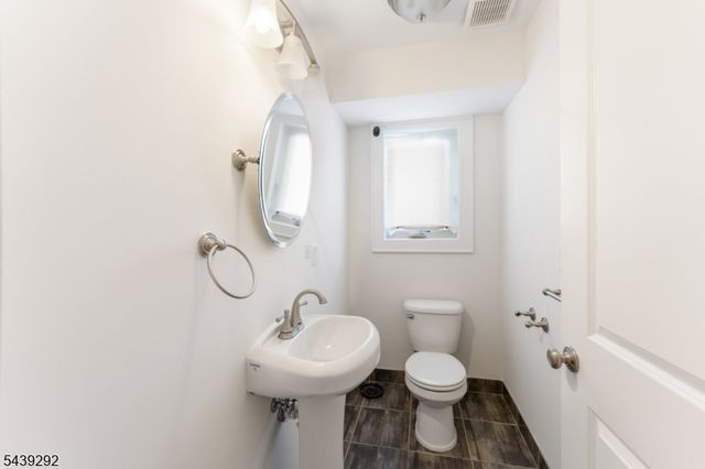 307 E Elizabeth Ave 5, Linden City, NJ 07036