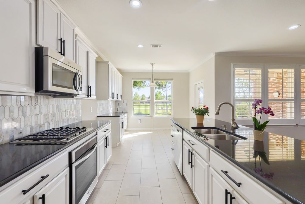 2501 Oyster Bay Drive, Frisco, TX 75036 — photo 4