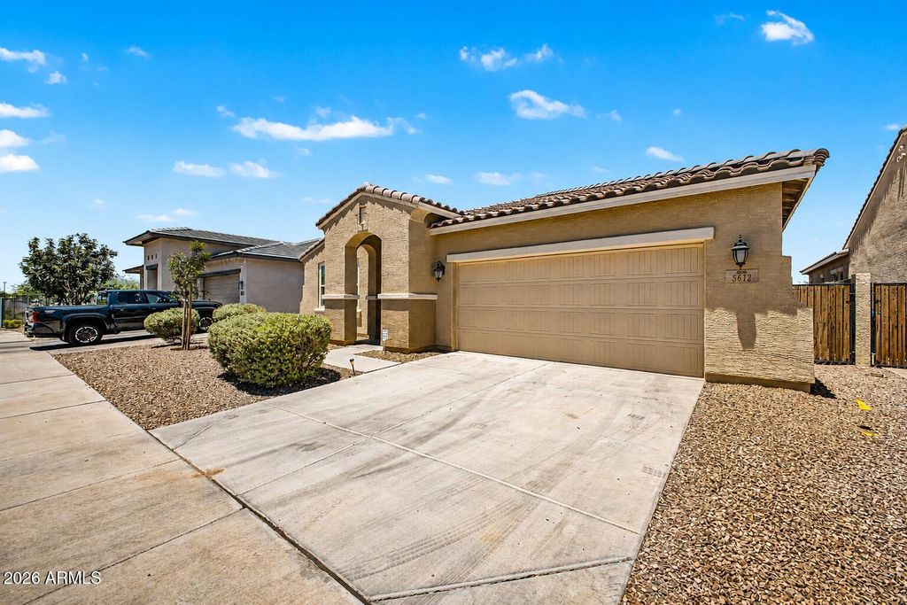 5612 N 109TH Avenue, Phoenix, AZ 85037 — photo 2