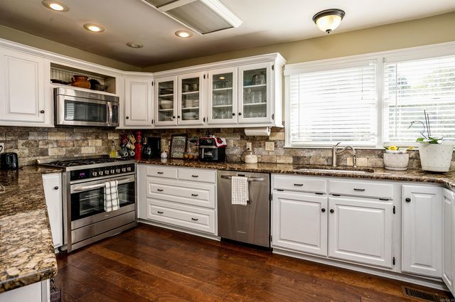 3010 Woodsprings Road, Jonesboro, AR 72404