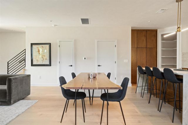 2305 E 21st ST 2, Austin, TX 78722