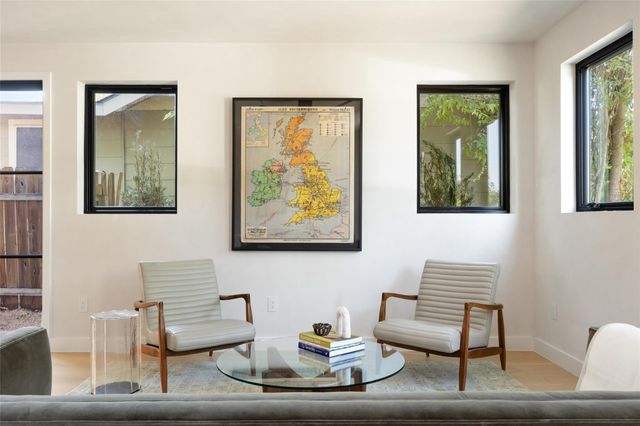 2305 E 21st ST 2, Austin, TX 78722