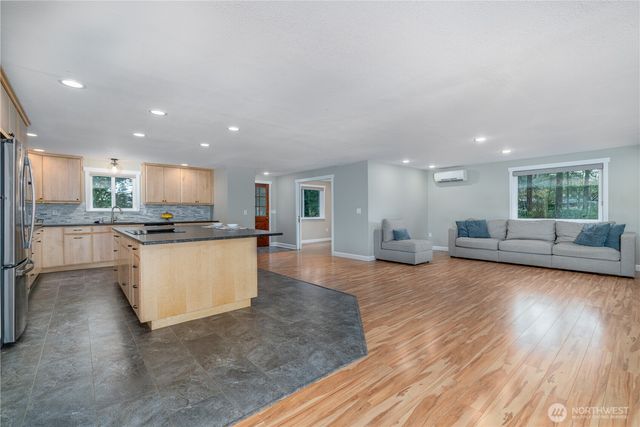 451 SE Mill Creek Road, Shelton, WA 98584