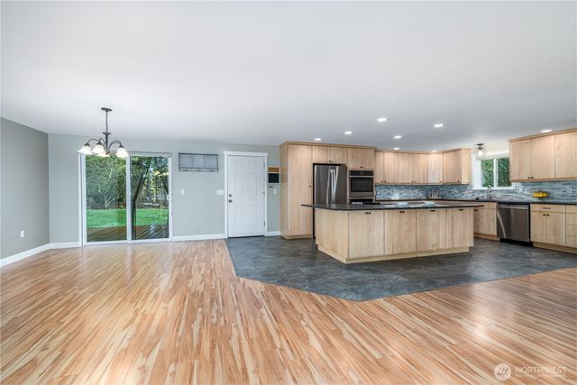 451 SE Mill Creek Road, Shelton, WA 98584