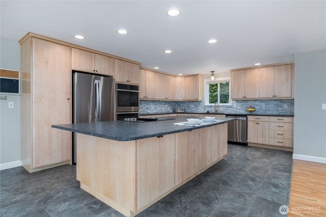 451 SE Mill Creek Road, Shelton, WA 98584