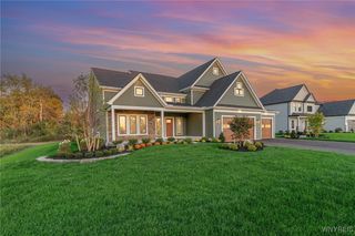 5211 Kandefer's Trail, Clarence, NY 14221