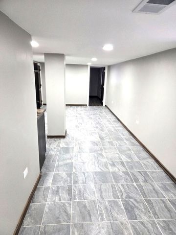 6324 S Francisco Avenue, Chicago, IL 60629