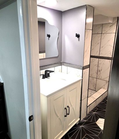 6324 S Francisco Avenue, Chicago, IL 60629