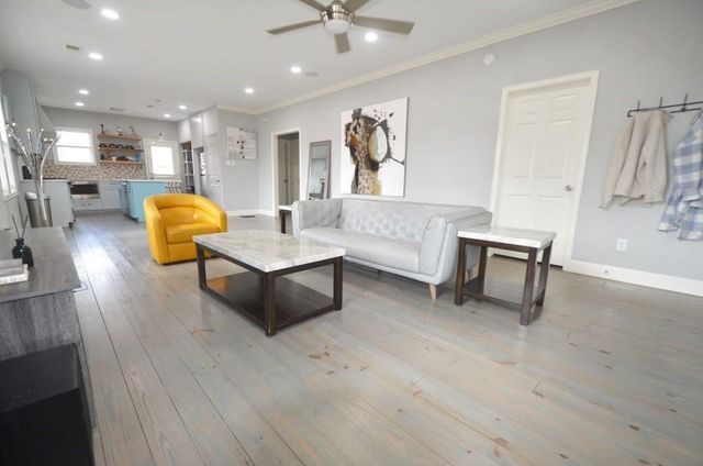 1127 Hammock Street, Houston, TX 77009