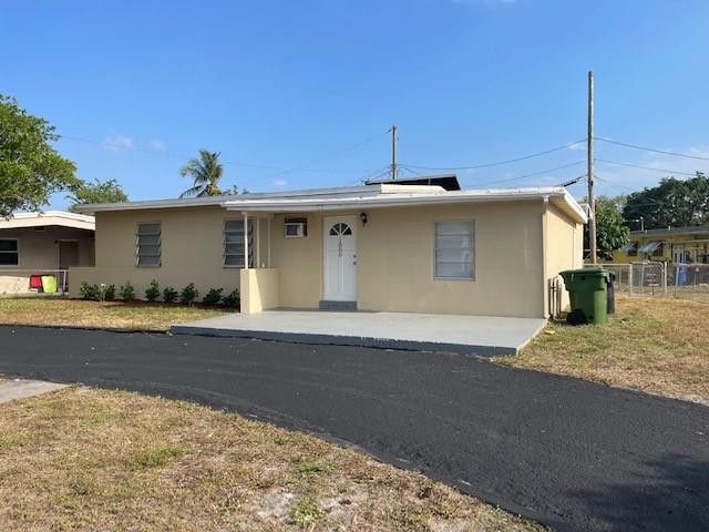 1000 NW 11th Court, Fort Lauderdale, FL 33311