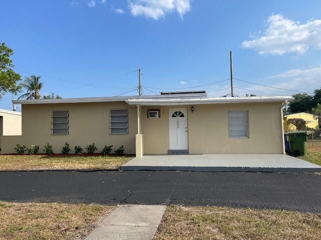 1000 NW 11th Court, Fort Lauderdale, FL 33311