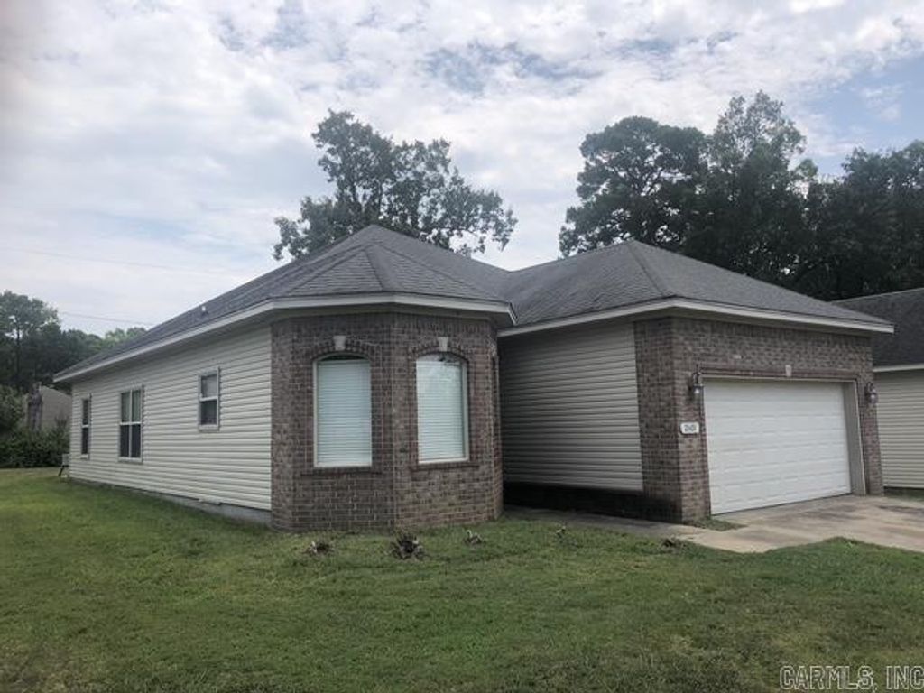 2601 Longcoy Street, Little Rock, AR 72204