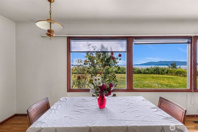 3923 Cliffside Drive, Bellingham, WA 98225