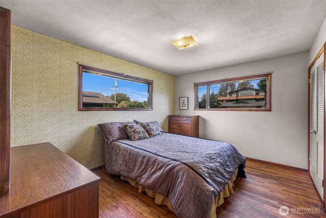 3923 Cliffside Drive, Bellingham, WA 98225