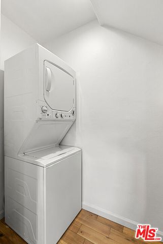 838 Hilldale, West Hollywood, CA 90069