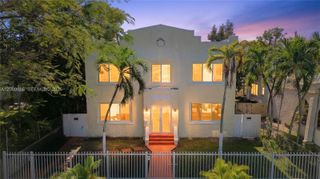 1630 SW 10th St 7, Miami, FL 33135