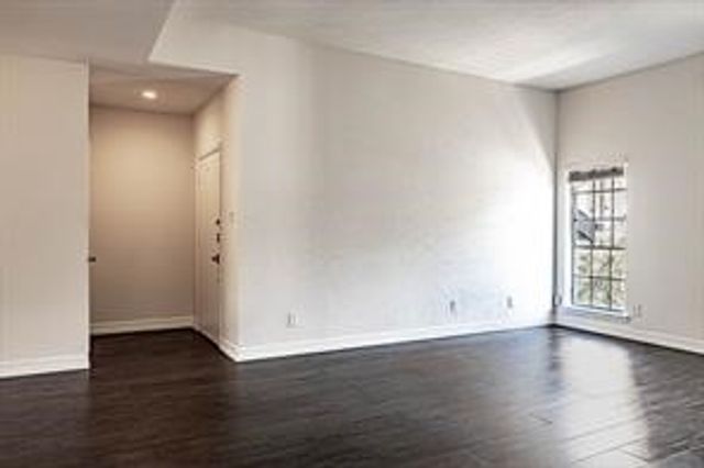 10432 High Hollows Drive 241, Dallas, TX 75230