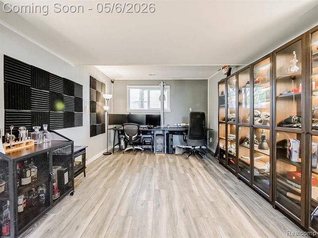 41528 Greenwood Court, Canton, MI 48187