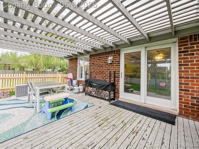 41528 Greenwood Court, Canton, MI 48187