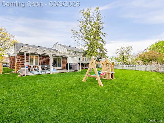 41528 Greenwood Court, Canton, MI 48187