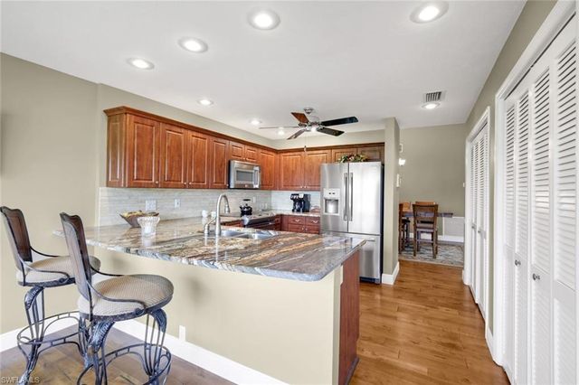 16301 Fairway Woods DR 805, Fort Myers, FL 33908