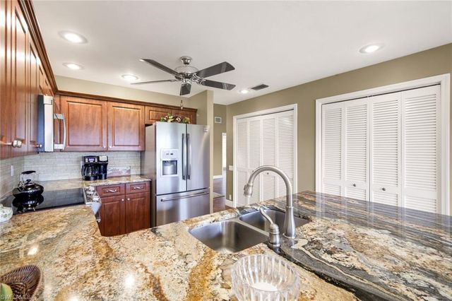 16301 Fairway Woods DR 805, Fort Myers, FL 33908