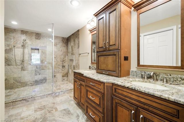 16301 Fairway Woods DR 805, Fort Myers, FL 33908