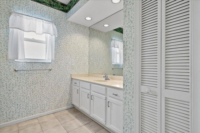 9953 SE Mahogany Way, Jupiter, FL 33469