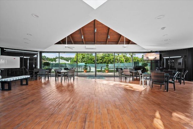 9953 SE Mahogany Way, Jupiter, FL 33469