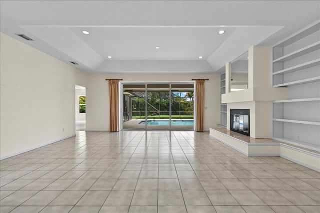 9953 SE Mahogany Way, Jupiter, FL 33469