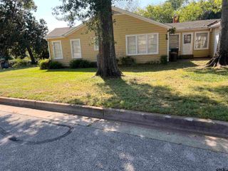 829 W 10TH ST., Tyler, TX 75701