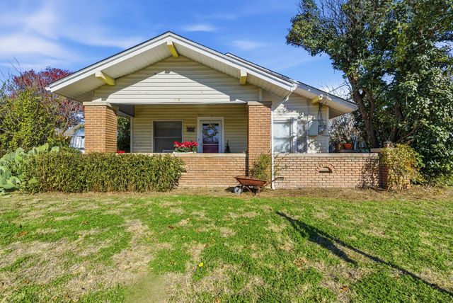 203 E Oak Street, Weatherford, TX 76086