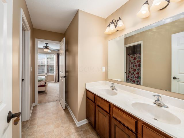 8254 Tricia Price Drive, Powell, OH 43065