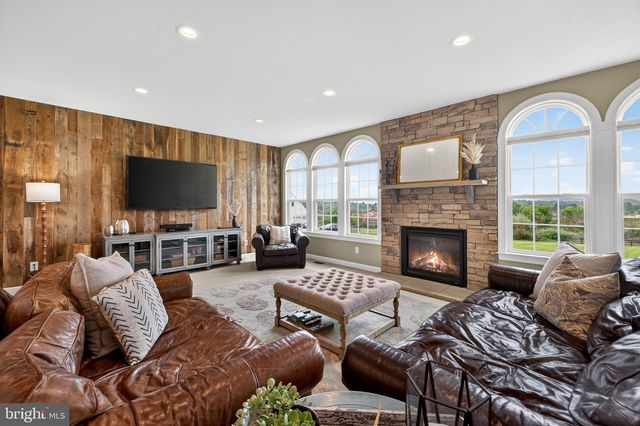 15117 GRACE PL, Waterford, VA 20197