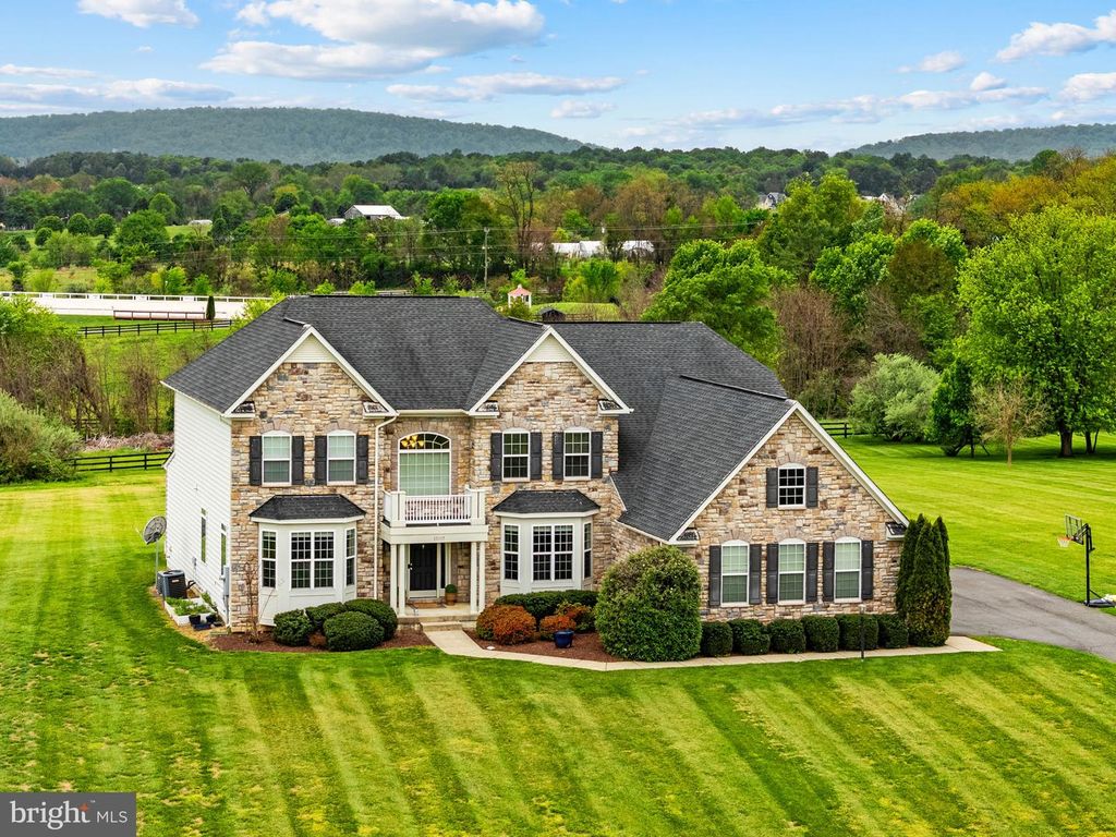 15117 GRACE PL, Waterford, VA 20197
