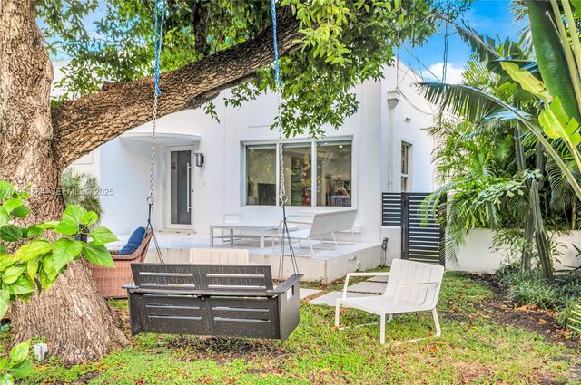 4321 Nautilus Dr, Miami Beach, FL 33140