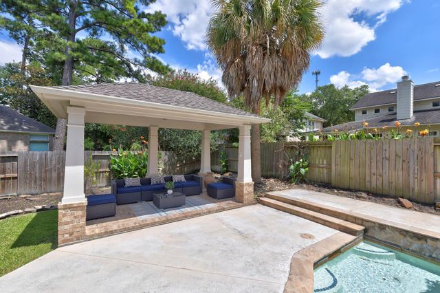 10211 Russet Field Court, Houston, TX 77070