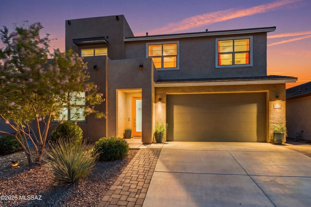 10757 W Whitehall Drive, Marana, AZ 85653