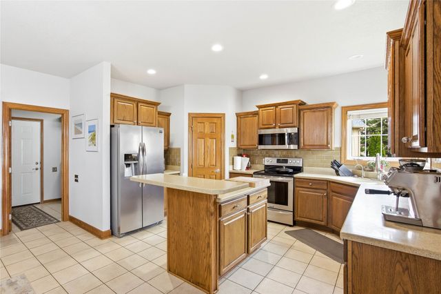 506 NE 19th Court, Ankeny, IA 50021