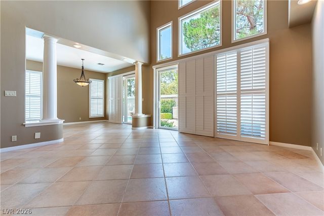 8240 Horseshoe Bend Lane, Las Vegas, NV 89113
