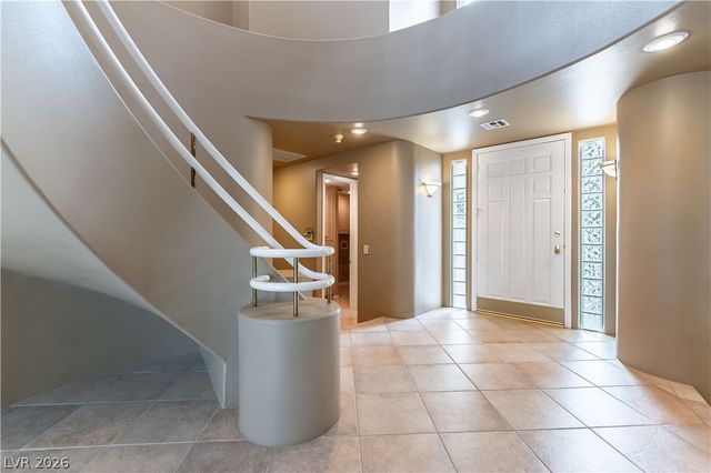 8240 Horseshoe Bend Lane, Las Vegas, NV 89113