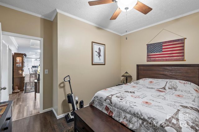 381 Old US 70 Hwy Highway, Black Mountain, NC 28711