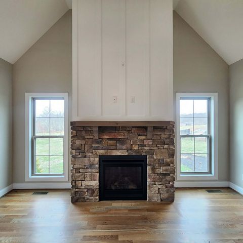 639 Blue Water Dr, Cookeville, TN 38506