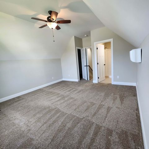 639 Blue Water Dr, Cookeville, TN 38506